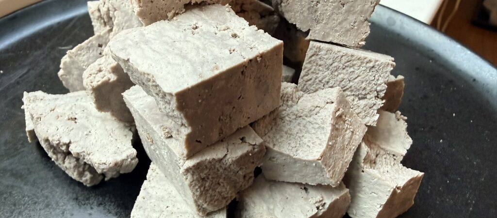 How to Make Chewy Black Soybean Tofu at Home