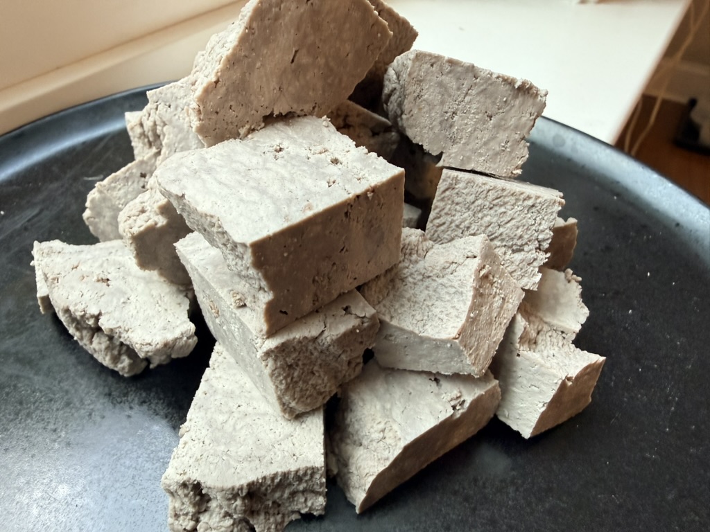 How to Make Chewy Black Soybean Tofu at   Home